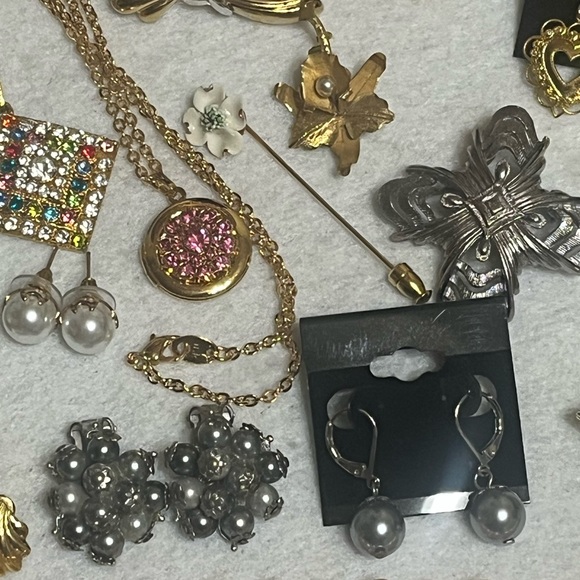 30 Piece Jewelry Lot - Picture 8 of 16